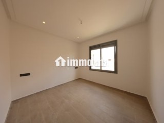 Appartement à l'achat à Hay Atlas. 4 grandes pièces. Garage et terrasse - Appartement à vendre - Fes