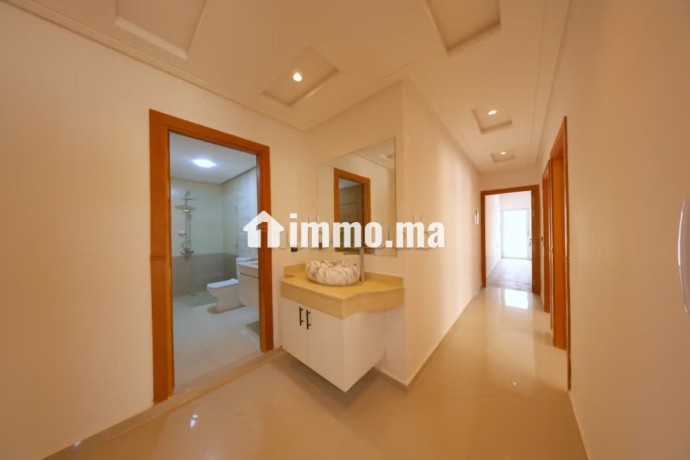 appartement-en-vente-a-hay-atlas-4-pieces-confortables-parking-et-ascenseur-big-10