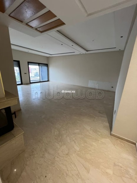 Appartement en location à Les princesses. 4 grandes pièces. Fenêtres double vitrage et chauffage central - Location Immobilier - Casablanca - photo 3
