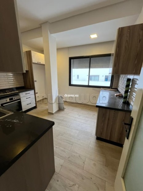 Appartement en location à Les princesses. 4 grandes pièces. Fenêtres double vitrage et chauffage central - Location Immobilier - Casablanca - photo 4
