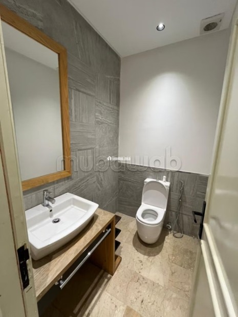 Appartement en location à Les princesses. 4 grandes pièces. Fenêtres double vitrage et chauffage central - Location Immobilier - Casablanca - photo 5
