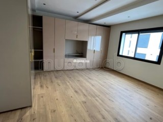 Appartement en location à Les princesses. 4 grandes pièces. Fenêtres double vitrage et chauffage central - Appartement à louer - Casablanca