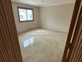 Appartement en location à Les princesses. 4 grandes pièces. Fenêtres double vitrage et chauffage central - Appartement à louer - Casablanca