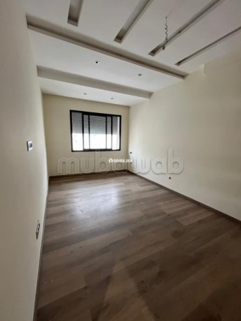 appartement-en-location-a-les-princesses-4-grandes-pieces-fenetres-double-vitrage-et-chauffage-central-big-11