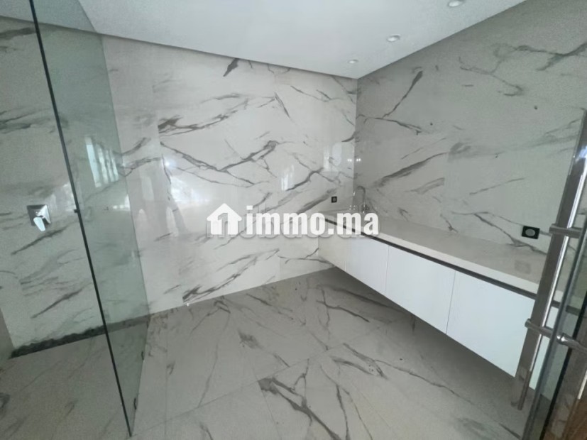 Villa à rafraîchir au quartier Paranfa - Vente Immobilier - Casablanca - photo 6