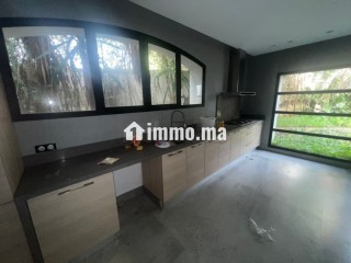 Villa à rafraîchir au quartier Paranfa - Villa à vendre - Casablanca