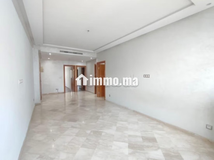 Très bel appartement en location à Ferme Bretonne Hay Arraha. 2 belles chambres. Conciergerie à disposition, système de climatisation - Location Immobilier - Casablanca - photo 7