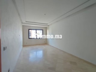 Très bel appartement en location à Ferme Bretonne Hay Arraha. 2 belles chambres. Conciergerie à disposition, système de climatisation - Appartement à louer - Casablanca