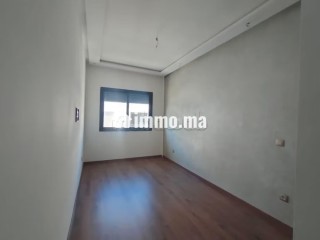 Très bel appartement en location à Ferme Bretonne Hay Arraha. 2 belles chambres. Conciergerie à disposition, système de climatisation - Appartement à louer - Casablanca