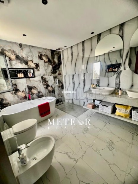 A louer une superbe villa isolee à el menzeh - Location Immobilier - Autre - photo 2