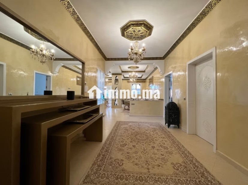 Villa de luxe à vendre à Tahannaout. 12 chambres agréables. Double vitrage et vue sur le grand Atlas - Vente Immobilier - Autre - photo 8