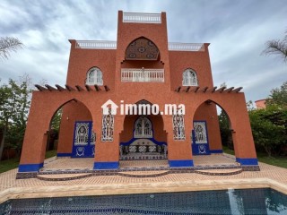 Villa de luxe à vendre à Tahannaout. 12 chambres agréables. Double vitrage et vue sur le grand Atlas - Villa à vendre - Autre