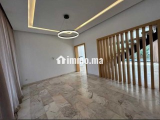 Villa Neuve avec Piscine en Vente - Harhoura - Villa à vendre - Temara