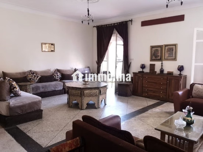 Au cœur de la ville dans un quartier résidentiel, belle et grande villa avec un gros potentiel - Vente Immobilier - Marrakech - photo 4