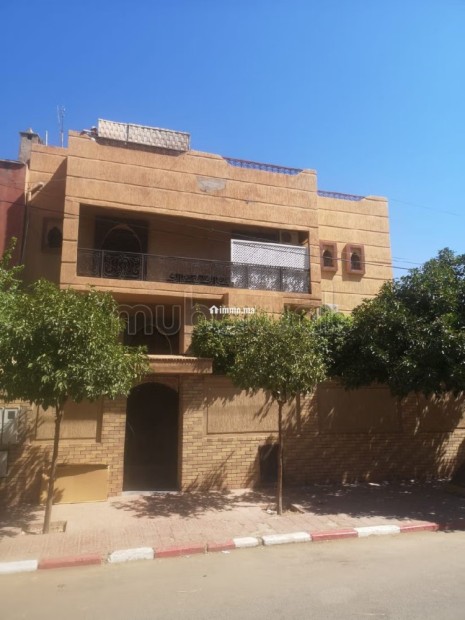 Au cœur de la ville dans un quartier résidentiel, belle et grande villa avec un gros potentiel - Vente Immobilier - Marrakech - photo 6