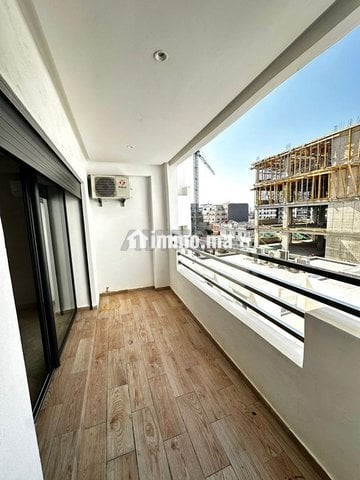 Studio vide quartier Les Hôpitaux terrasse - Location Immobilier - Casablanca - photo 1