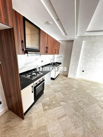 Studio vide quartier Les Hôpitaux terrasse - Location Immobilier - Casablanca - photo 3