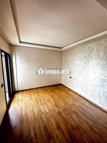 Studio vide quartier Les Hôpitaux terrasse - Location Immobilier - Casablanca - photo 7