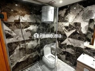 Studio vide quartier Les Hôpitaux terrasse - Appartement à louer - Casablanca