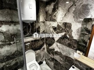 Studio vide quartier Les Hôpitaux terrasse - Appartement à louer - Casablanca