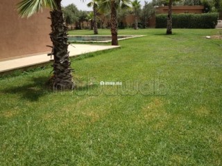 VILLA 360 m2 TITRÉE SUR TERRAIN DE 2000 m2 km29 - Villa à vendre - Marrakech
