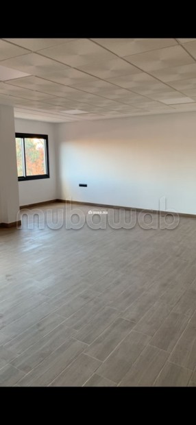 Beaux bureaux à louer à Massira 1. Surface de 82 m² - Location Immobilier - Marrakech - photo 4