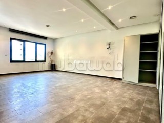 Bureau à la vente en face du CFC - Bureau à vendre - Casablanca