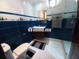 Appartement en vente à Guéliz. 3 pièces confortables. Bien meublé - Appartement à vendre - Marrakech