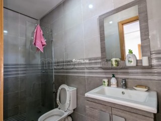 Appartement en location en Centre. Surface de 90 m². Service de concierge et climatisation - Appartement à louer