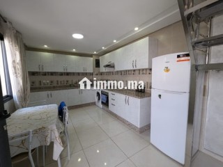 Appartement en location en Centre. Surface de 90 m². Service de concierge et climatisation - Appartement à louer
