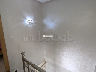 Appartement en location en Centre. Surface de 90 m². Service de concierge et climatisation - Appartement à louer