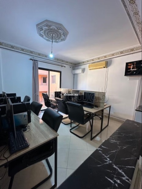 Beaux bureaux à louer à Majorelle vide. Superficie 96 m². Parking et ascenseur - Location Immobilier - Marrakech - photo 3