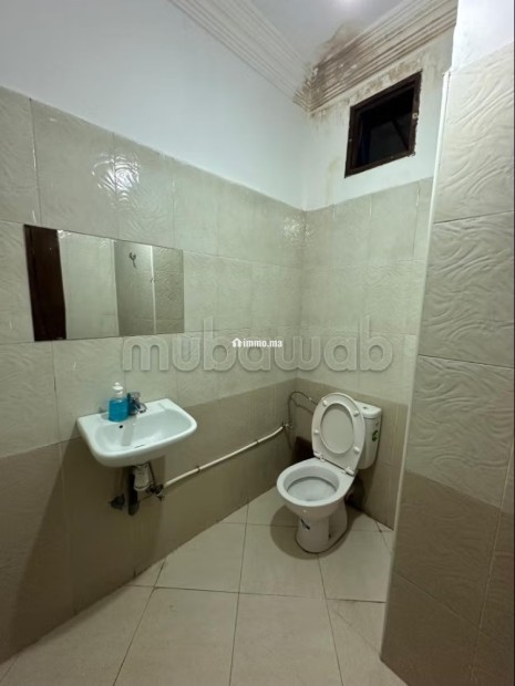 Beaux bureaux à louer à Majorelle vide. Superficie 96 m². Parking et ascenseur - Location Immobilier - Marrakech - photo 4