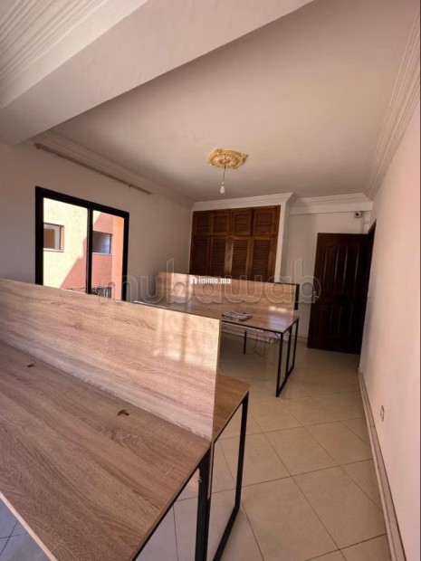 Beaux bureaux à louer à Majorelle vide. Superficie 96 m². Parking et ascenseur - Location Immobilier - Marrakech - photo 8
