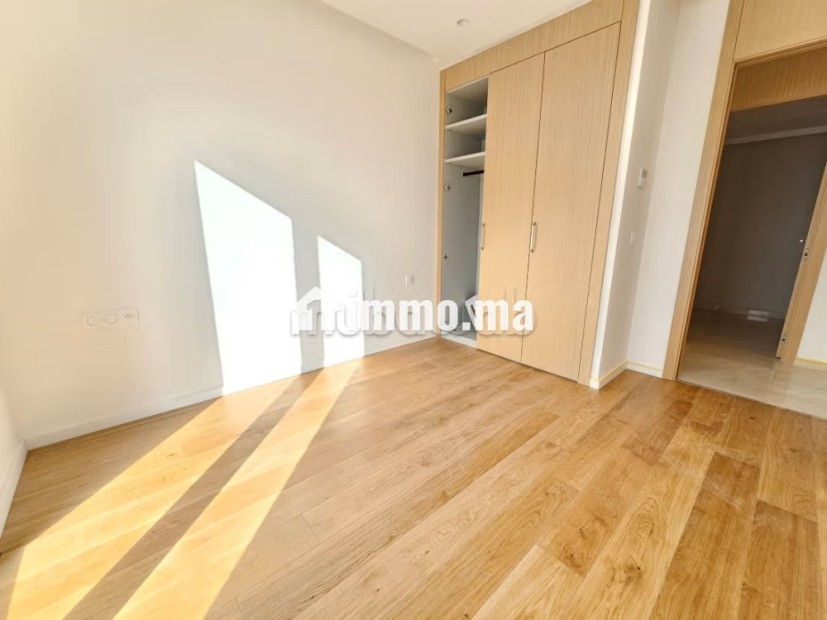 Joli appartement neuf en étage élevé - Location Immobilier - Casablanca - photo 3