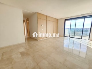 Joli appartement neuf en étage élevé - Appartement à louer - Casablanca