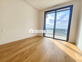 Joli appartement neuf en étage élevé - Appartement à louer - Casablanca