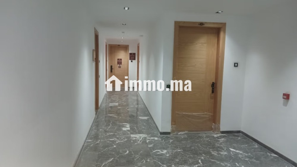 Bureaux en location à Guéliz. Surface de 65 m². Résidence sécurisée - Location Immobilier - Marrakech - photo 2