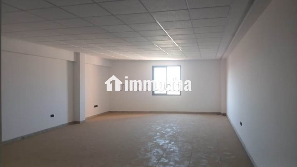 Bureaux en location à Guéliz. Surface de 65 m². Résidence sécurisée - Location Immobilier - Marrakech - photo 5