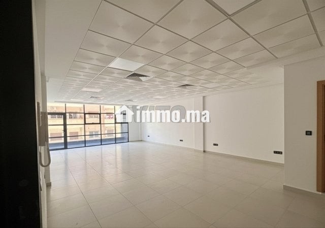 Bureau à louer - en face de Carrefour - Location Immobilier - Berrechid - photo 1