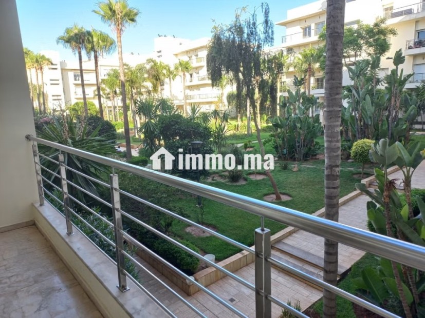 Très bel appartement en location à Ain Diab. 3 belles chambres. Meublé - Location Immobilier - Casablanca - photo 1