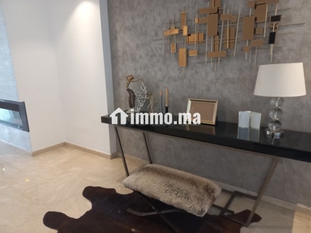 tres-bel-appartement-en-location-a-ain-diab-3-belles-chambres-meuble-big-10