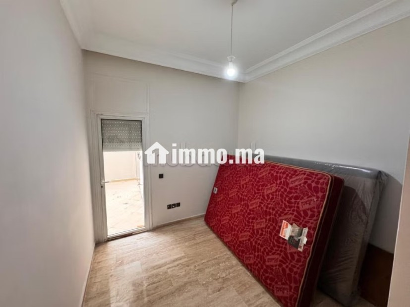 Appartement en location à Maârif. 3 pièces confortables. Terrasse et ascenseur - Location Immobilier - Casablanca - photo 6