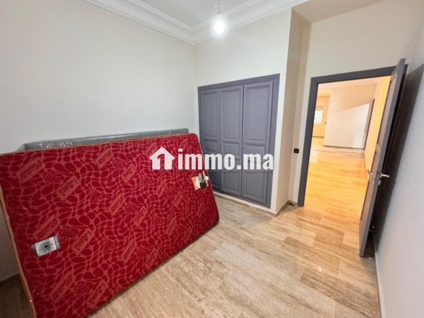 Appartement en location à Maârif. 3 pièces confortables. Terrasse et ascenseur - Location Immobilier - Casablanca - photo 7