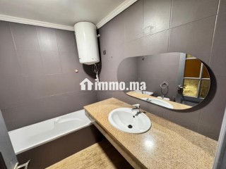 Appartement en location à Maârif. 3 pièces confortables. Terrasse et ascenseur - Appartement à louer - Casablanca