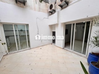Appartement en location à Maârif. 3 pièces confortables. Terrasse et ascenseur - Appartement à louer - Casablanca