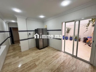 Appartement en location à Maârif. 3 pièces confortables. Terrasse et ascenseur - Appartement à louer - Casablanca