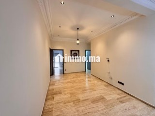 Appartement en location à Maârif. 3 pièces confortables. Terrasse et ascenseur - Appartement à louer - Casablanca