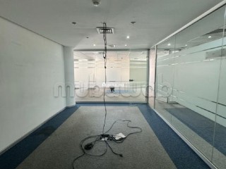 Bureau Prime 300 M² En Location Sur Abdelmoumen - Bureau à louer - Casablanca