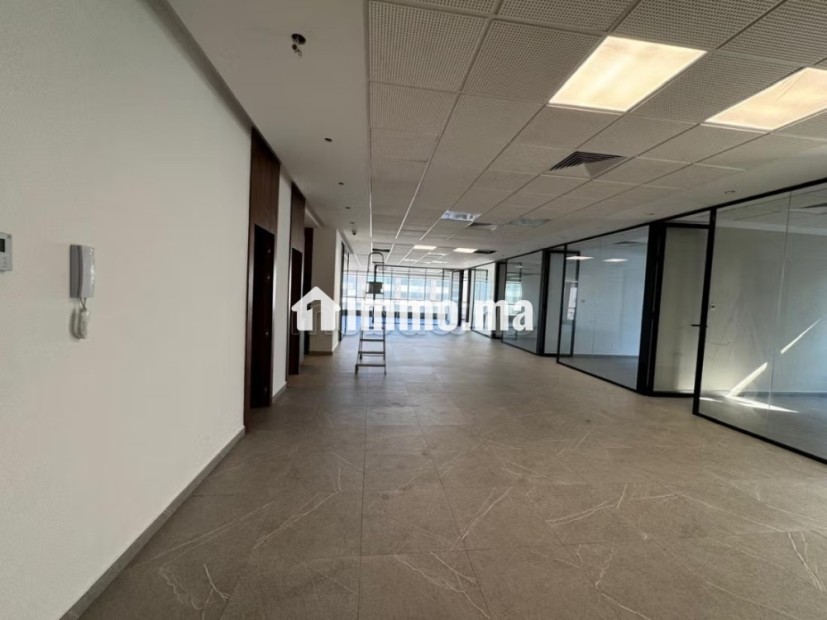 Bureau Prime 248 M² Neuf Aménagé A Sidi Maârouf - Location Immobilier - Casablanca - photo 8